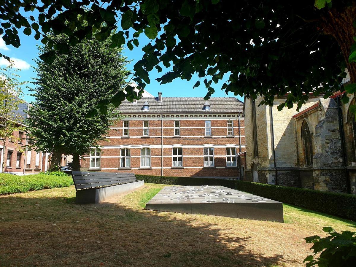 Apartamento Het Begijnhof Tongeren Center Exterior foto