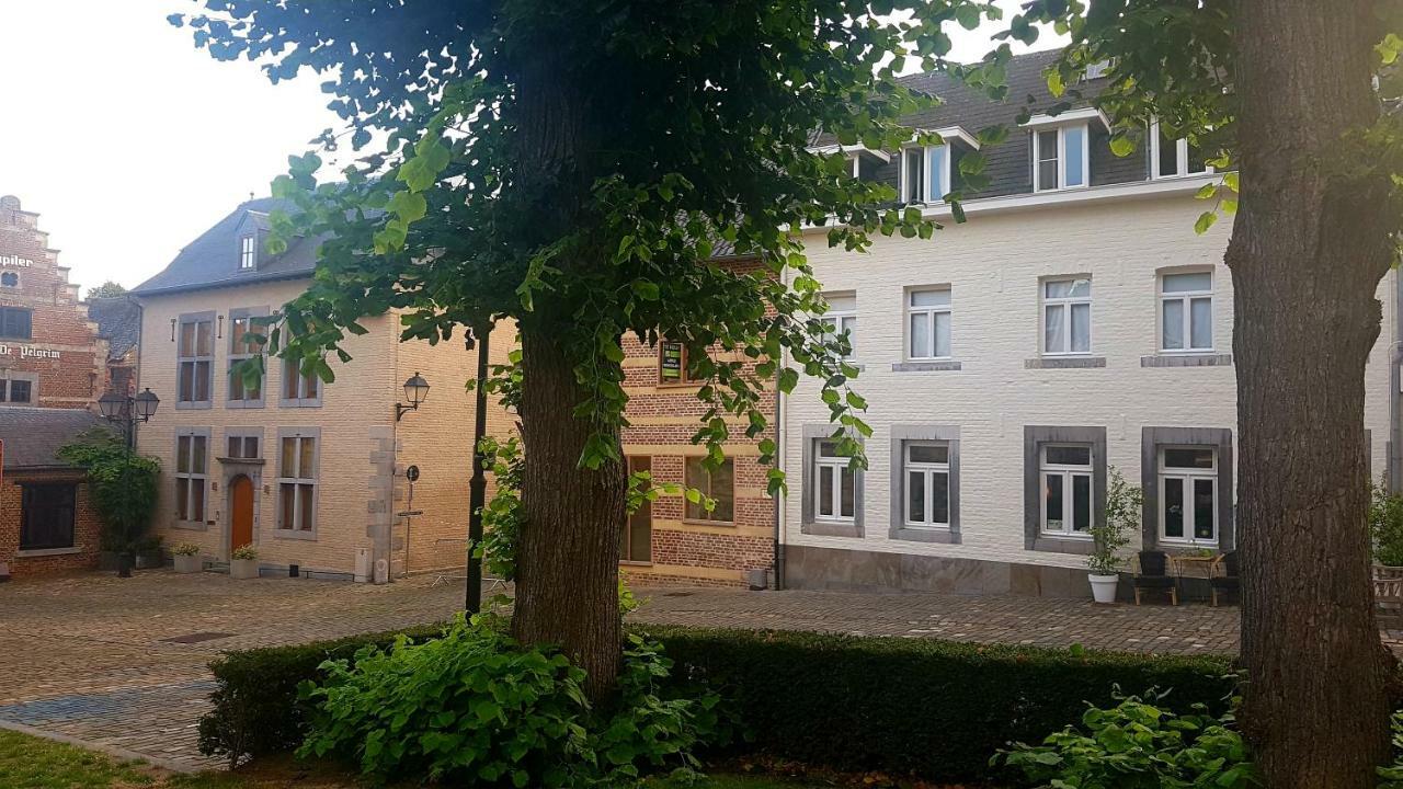 Apartamento Het Begijnhof Tongeren Center Exterior foto